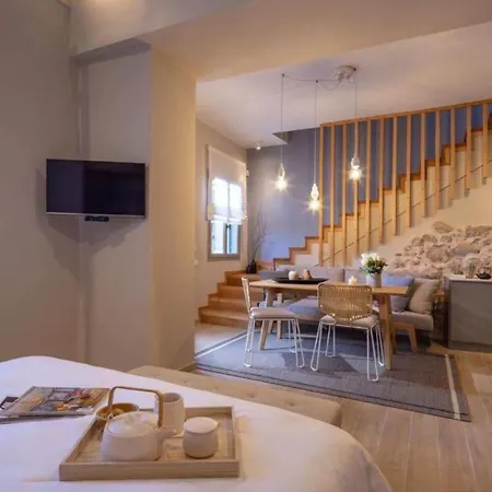 Apartment Plaka Cozy