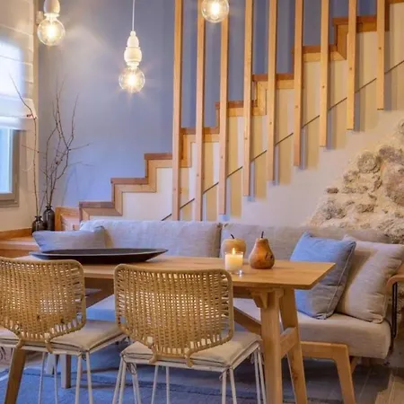 Plaka Cozy Apartment *